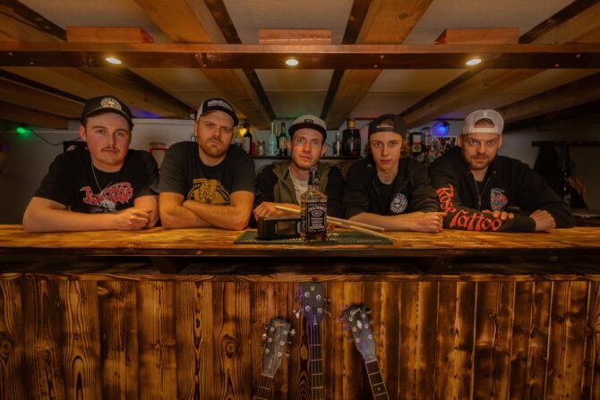 Nice Boys & Bölckstoff
