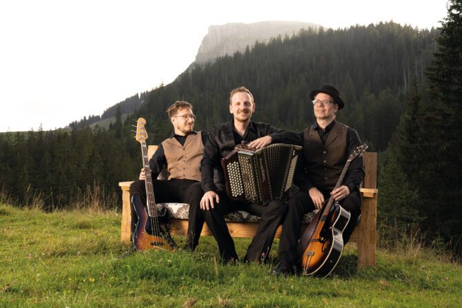 Julian Von Flüe Trio