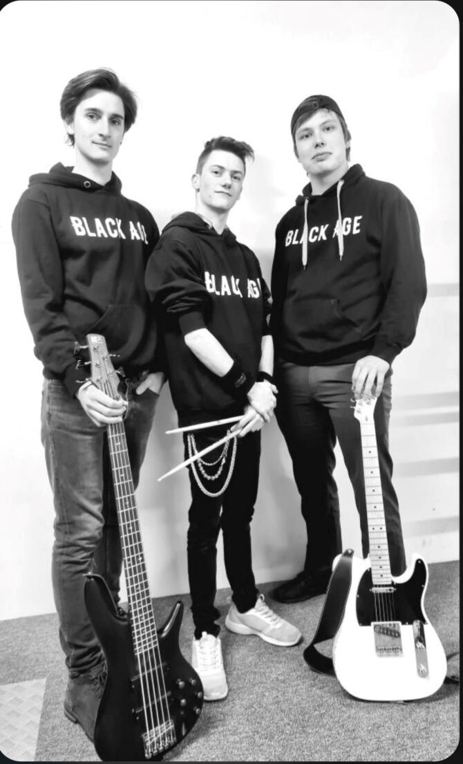 Blades (CH) & Black Age (CH)