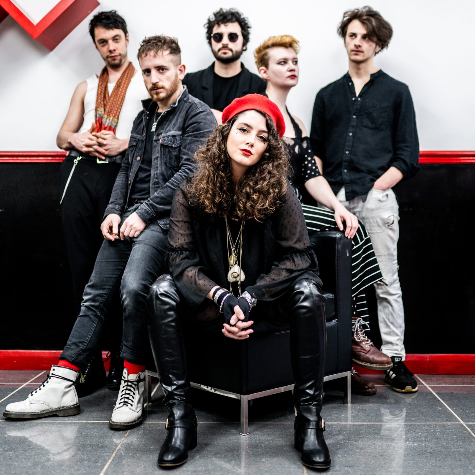 Holy Moly & The Crackers (UK)